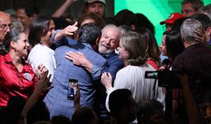 Justicia electoral felicita a Lula y no ve riesgo de que Bolsonaro desconozca
