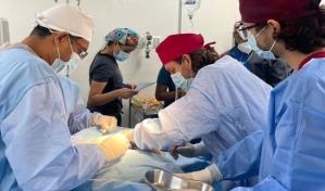 Operan 20 mujeres en primera etapa de jornada de reconstrucción y reducción mamaria