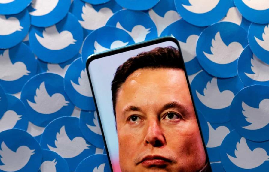 Trols inundan Twitter con insultos para probar a Musk, dice jefe de seguridad de la red