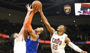 Mitchell y Cavaliers vienen de atrás para vencer a Knicks