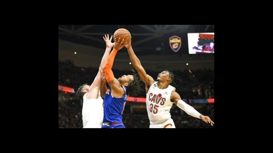 Mitchell y Cavaliers vienen de atrás para vencer a Knicks