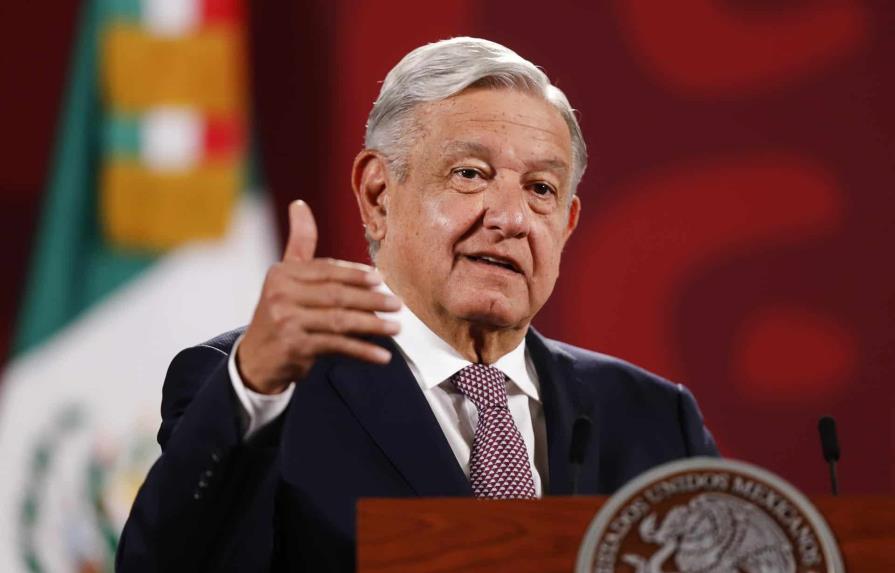 López Obrador pide a Musk reparar daño por suspender cuenta de Trump