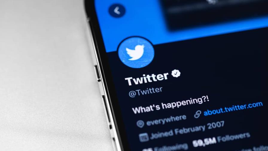 Twitter comenzará a cobrar 20 dólares al mes por verificación de cuentas