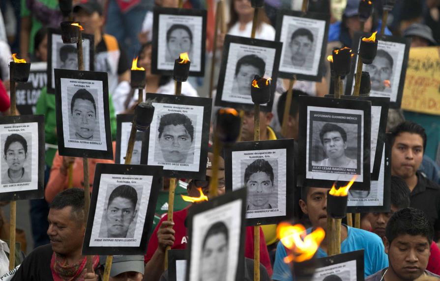 México: Caso Ayotzinapa en crisis ante críticas al informe
