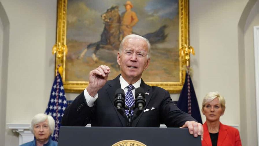Joe Biden acusa a las petroleras de especular con la guerra