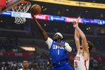 VIDEO | Clippers se imponen a Rockets en un duelo ajustado