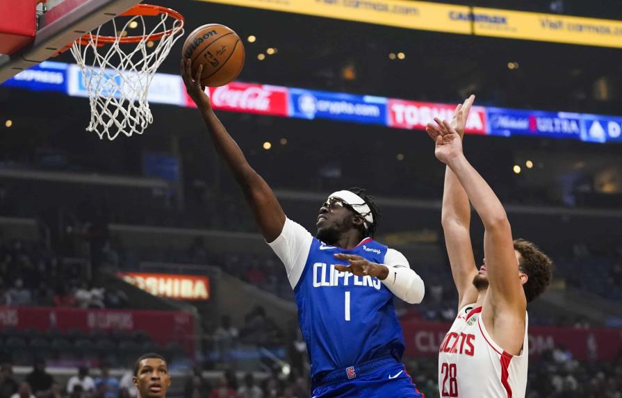 VIDEO | Clippers se imponen a Rockets en un duelo ajustado