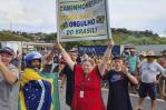 Bolsonaro calla y camioneros exigen un golpe contra la victoria de Lula da Silva