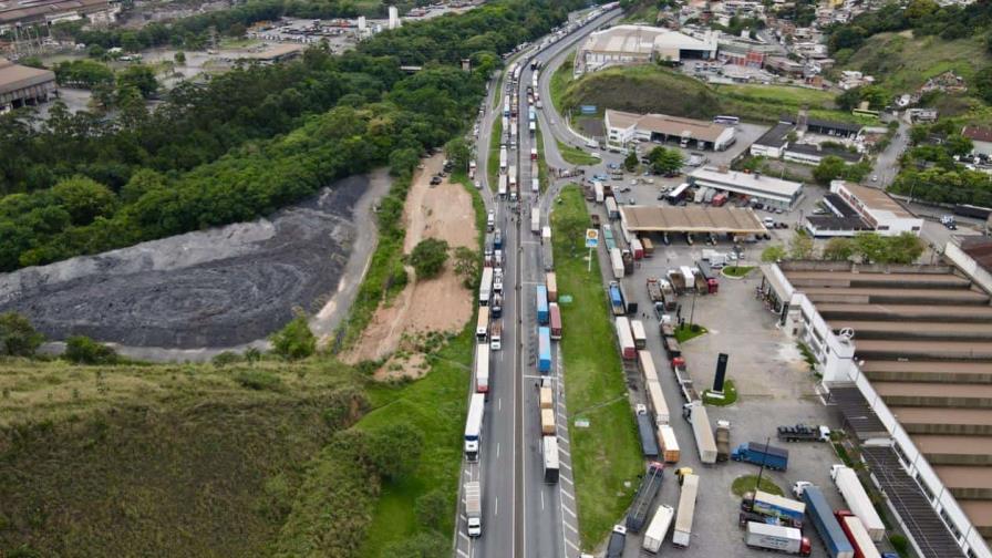 Los bolsonaristas que bloquean carreteras: No aceptamos el fraude