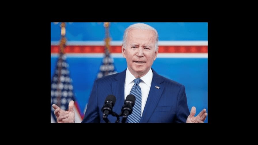 Biden: Autos eléctricos podrían abastecer hogares sin energía por una tormenta