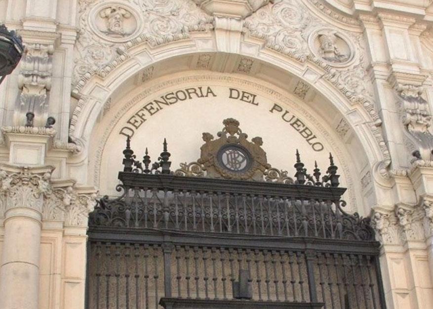 Defensoría de Perú: 13 nuevos gobernadores están involucrados en corrupción