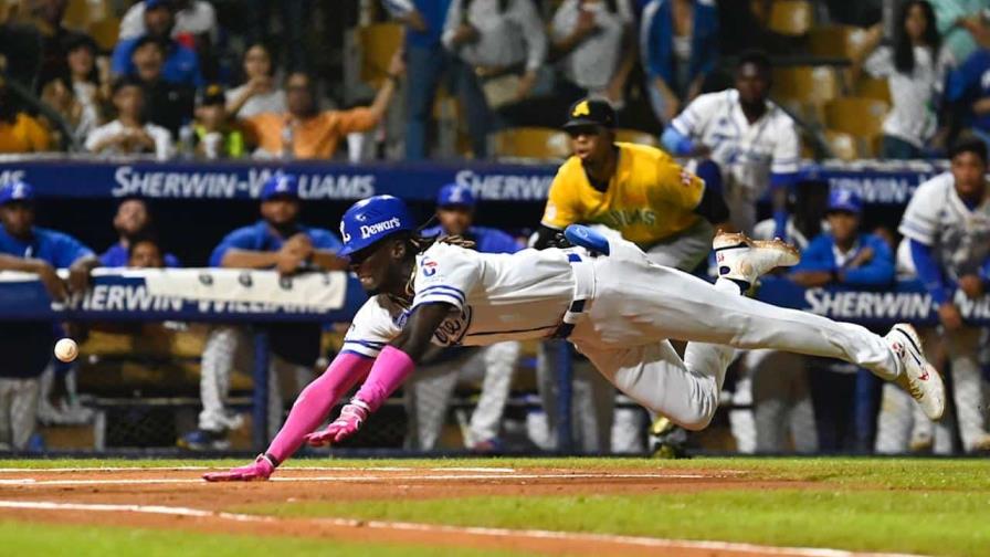 Tigres siguen sin dar oportunidad a las Águilas con triunfo 12-4