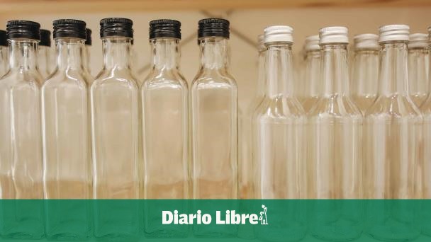 ¿Conoces la forma correcta de lavar tus botellas de vidrio?