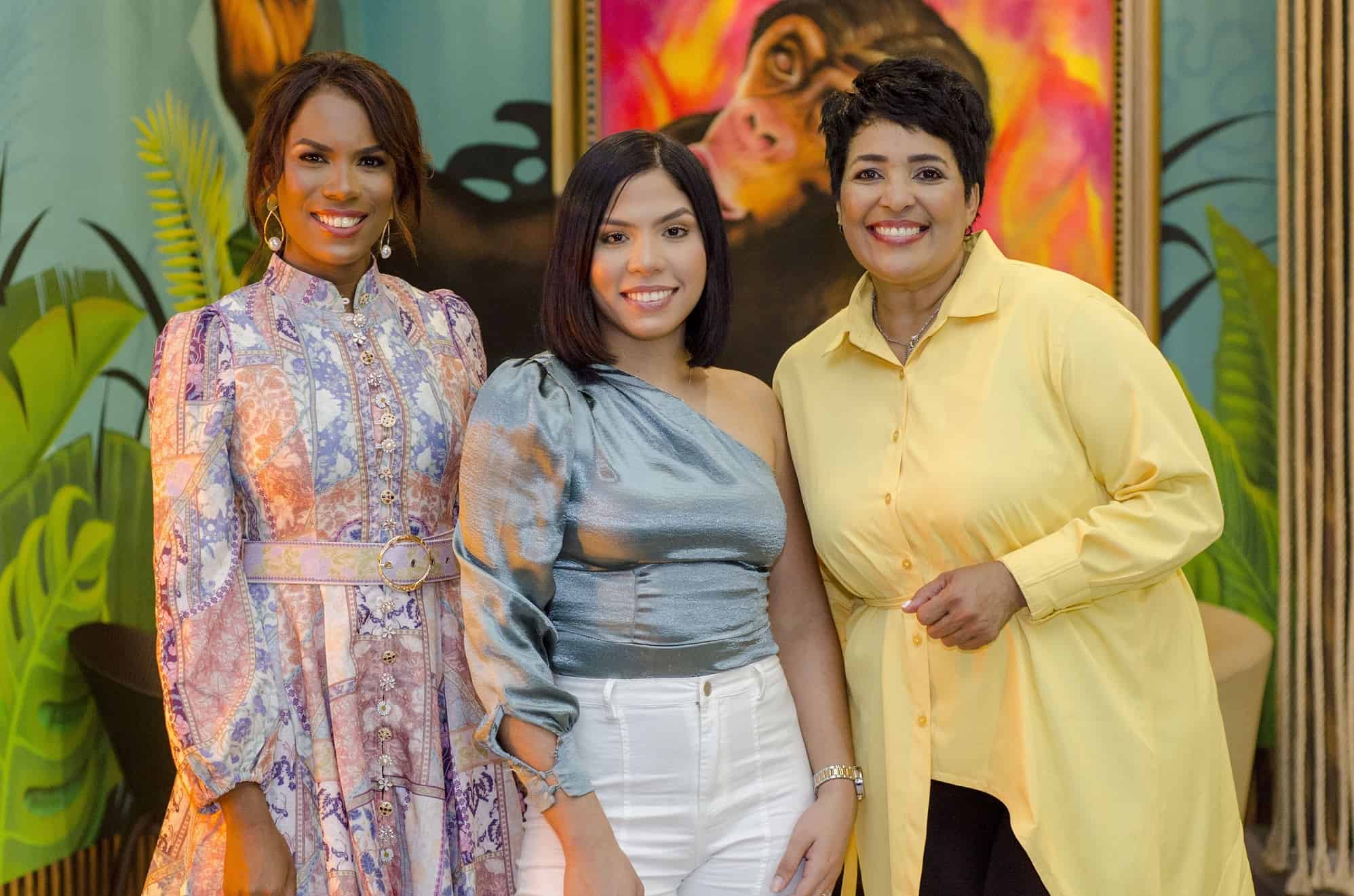 Jennifer Peguero, Yudelka Gutiérrez y  Vilda Vilaseca.