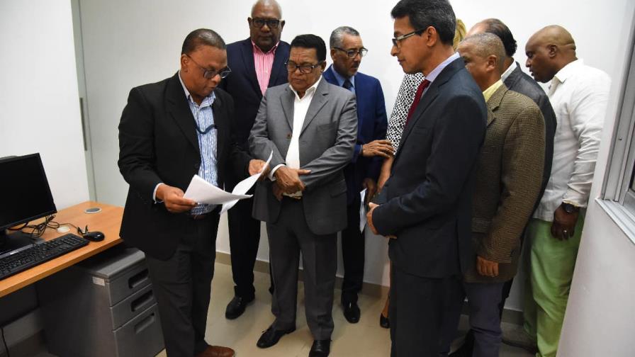 Perredeístas solicitan a Cámara de Cuentas auditoría a gestión de Miguel Vargas Maldonado