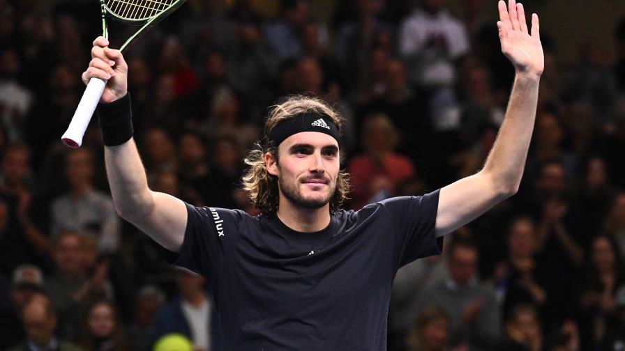 Tsitsipas pasa con solvencia a octavos de Masters 1000 de París