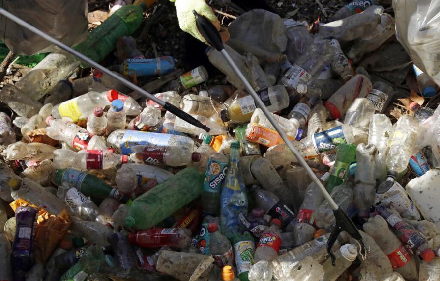 Productores de plástico pagarán por limpieza en Alemania