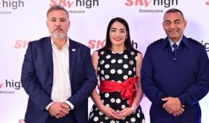 La aerolínea Sky High celebra su aniversario