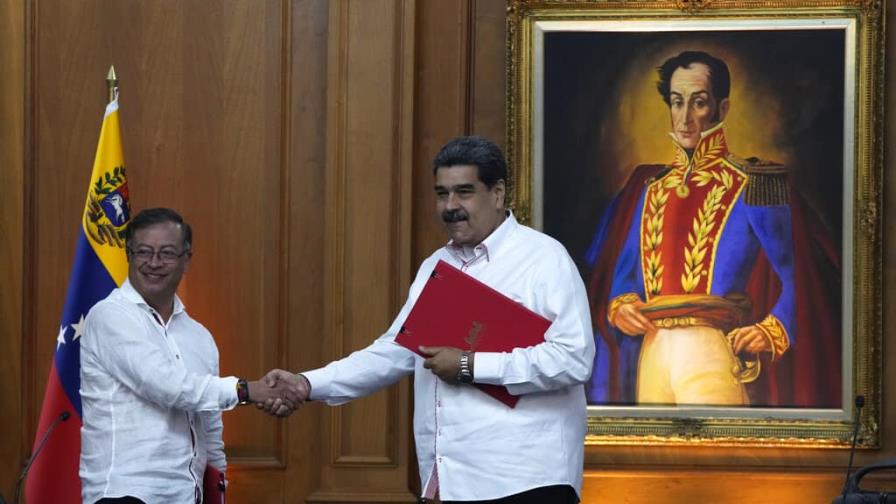 Petro y Maduro abogan por reintegro de Venezuela a la CAN y al sistema de DDHH de la OEA