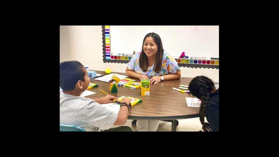 El esfuerzo de una comunidad de Alabama para enseñar inglés a niños inmigrantes