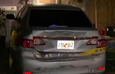 Hombre estrella su carro contra la casa de su ex - Diario Libre