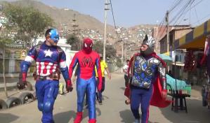 Polic&iacute;as disfrazados de Avengers capturan vendedores de droga en Per&uacute;