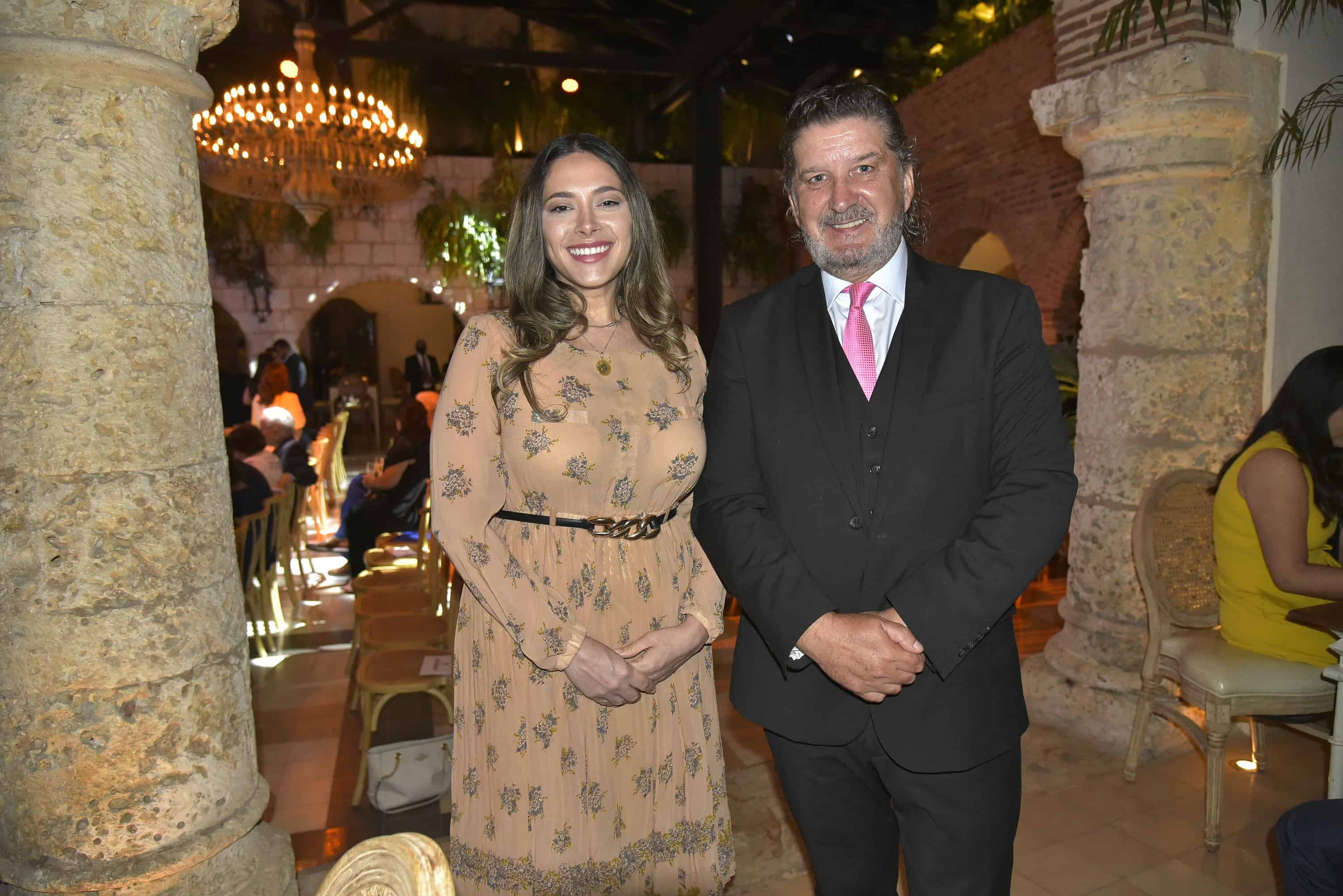 Tahni Tuccelli y Oscar Faes.