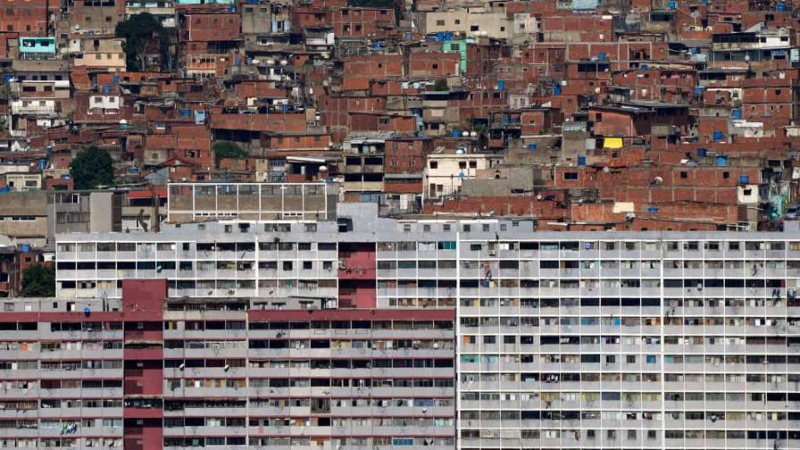 FMI prevé desaceleración en América Latina y el Caribe FMI prevé desaceleración en América Latina y el Caribe