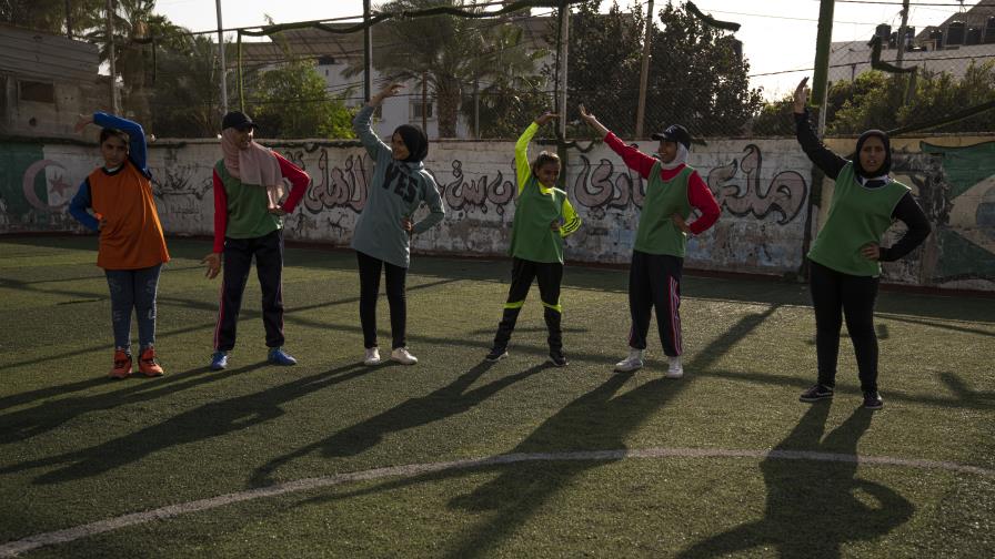 Fútbol femenino avanza poco a poco en el Medio Oriente