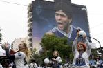 Argentinos evocan a Maradona en vísperas del Mundial Argentinos evocan a Maradona en vísperas del Mundial