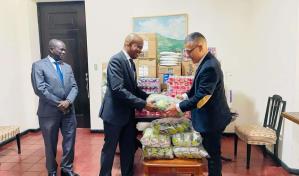 Haití dona alimentos para afectados por deslave en zona central de Venezuela