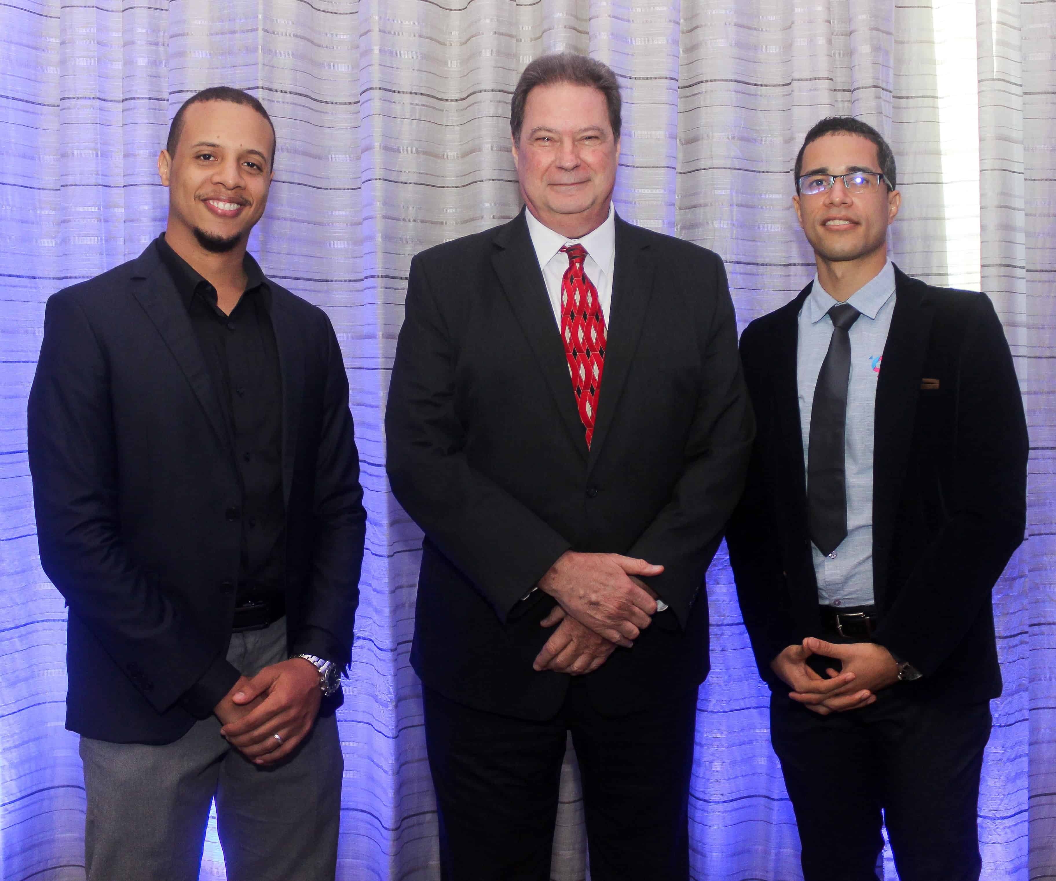 Luis Daniel Matías, Salvador Demalliste y Shanell Pérez.