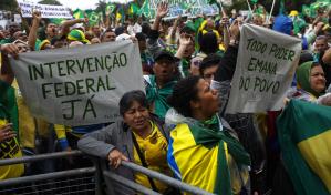 Bolsonaro pide a seguidores desbloqueo de carreteras pero apoya protestas