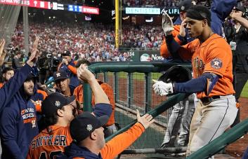 Houston Astros pierden a Yuli Gurriel, lesionado para la Serie Mundial