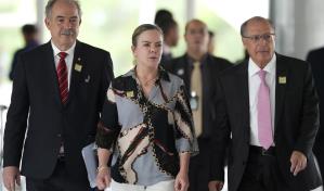 Equipo de Lula se reúne con Bolsonaro para cuadrar cambio de mando