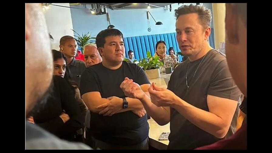 Elon Musk comienza hoy viernes los despidos masivos en Twitter