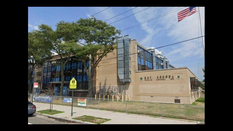 Niña de 12 años y otro de 14 llevan armas cargadas a su escuela de Nueva York