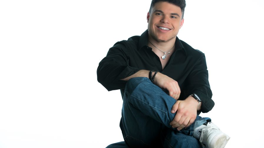 Productor Musical Max Borghetti presenta tres nuevos sencillos Productor Musical Max Borghetti presenta tres nuevos sencillos