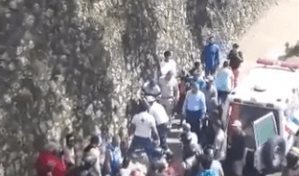 Hombre no vidente se cae del t&uacute;nel de la calle Pe&ntilde;a Batlle en Villa Juana