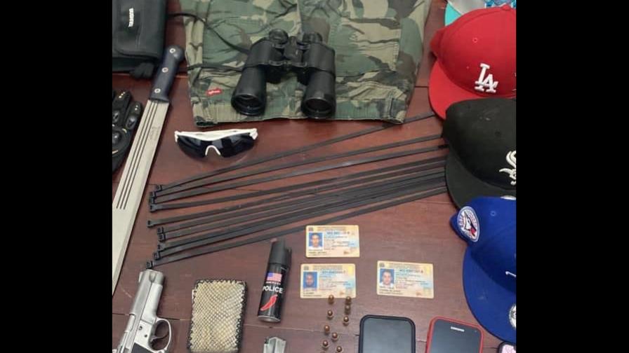 Dos de cuatro presuntos atracadores resultan heridos al enfrentar policías en Monción