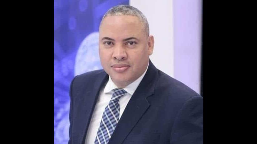 Softbol Asoprosado dedicado a periodista deportivo Héctor Gómez