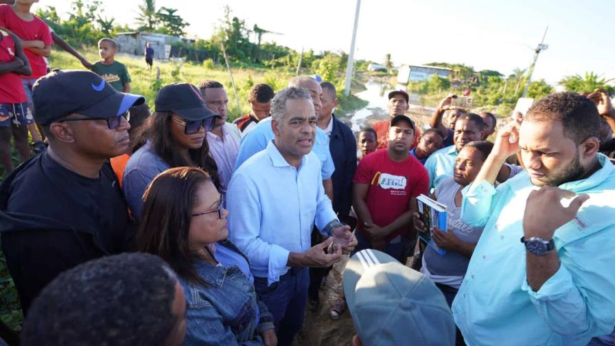 Joel Santos realiza levantamiento de daños ocasionados por fuertes lluvias en SDO Joel Santos realiza levantamiento de daños ocasionados por fuertes lluvias en SDO