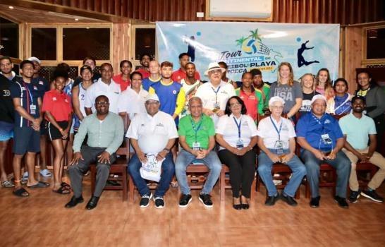 Solicitan a la Norceca instituir tour de voleibol de playa en Hato Mayor