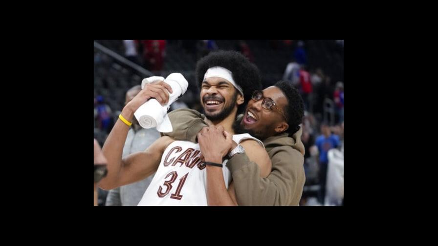 Love y Allen dan triunfo a diezmados Cavs ante Pistons