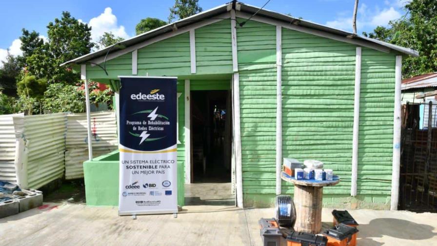 Rehabilitación de redes eléctricas en más de 70 viviendas en Santo Domingo Este Rehabilitación de redes eléctricas en más de 70 viviendas en Santo Domingo Este
