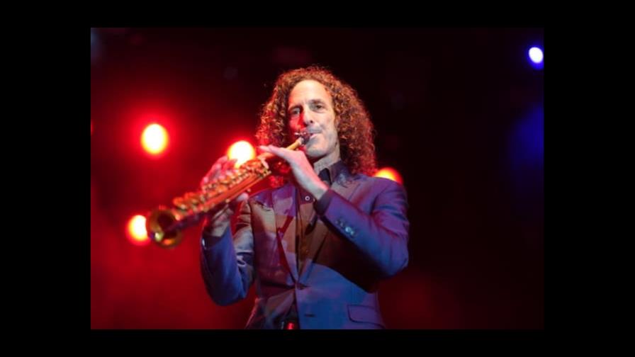 Kenny G cautiva al público con sus melodías en el hotel Jaragua