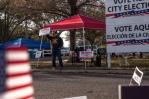 Cierran los primeros centros de voto en elecciones de medio mandato en EEUU
