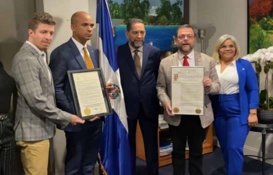 El Senado y la asamblea de NY emiten proclamación por aniversario de la Constitución dominicana 