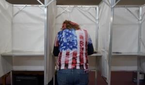 Incidencias con m&aacute;quinas de voto y papeletas por correo marcan las elecciones en EE.UU.