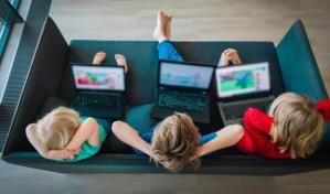 Esto es lo que sucede en el cerebro de los niños al exponerlos a las pantallas